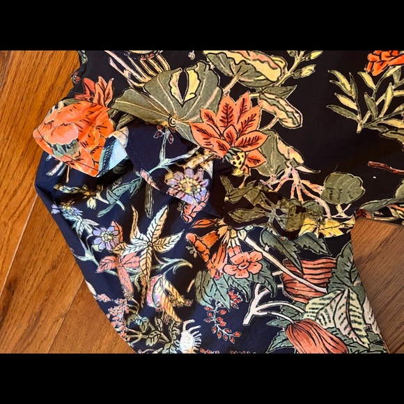 One shoulder Zara top - Picture 2 of 11